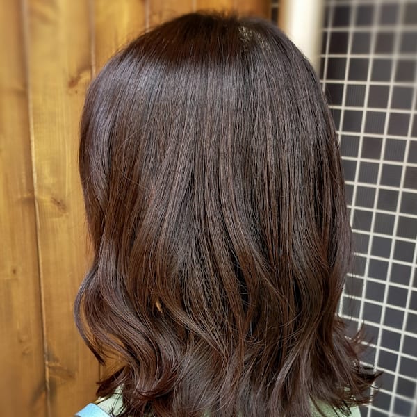 ミディアムレイヤー|HAIR MAKE SANCTUARY