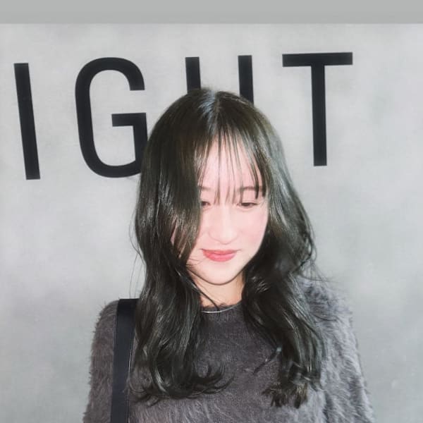 ディープオリーブベージュ