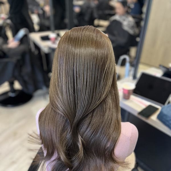 Mako ヘーゼルベージュ 透明感カラー ブリーチなし 銀座|Euphoria 銀座本店 Smart Salon【ユーフォリア】