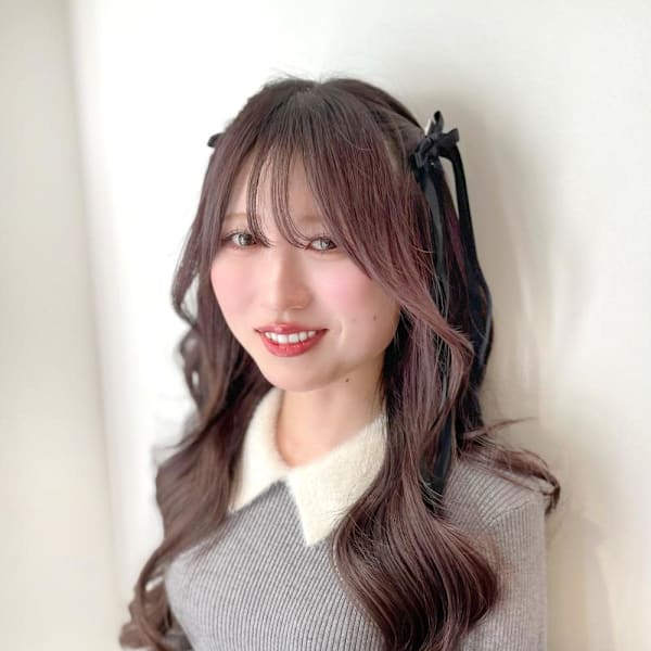 Mako くびれ巻き ラベンダーグレージュ モテ髪 似合わせ|Euphoria 銀座本店 Smart Salon【ユーフォリア】