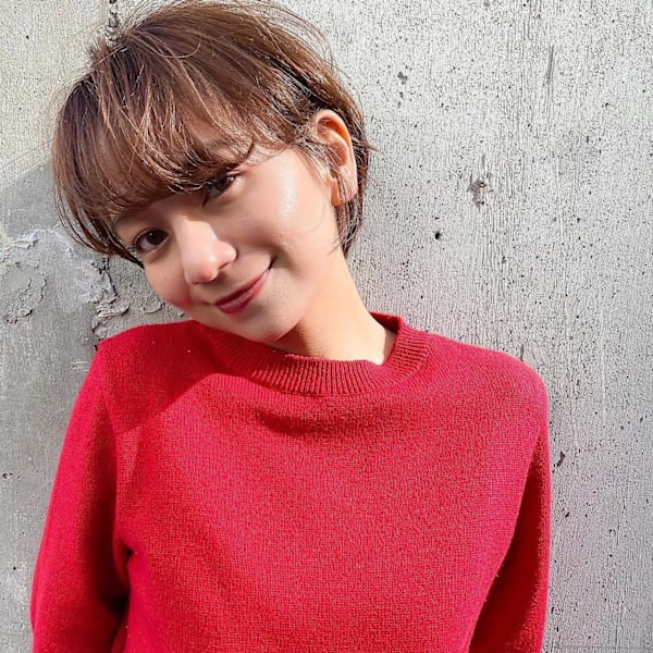 面長解消《20代30代》流せる前髪/くびれショート