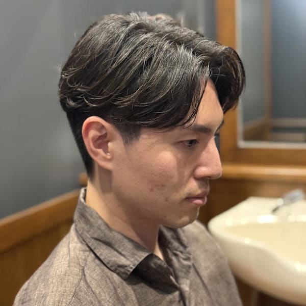 メンズセンターパート　ニュアンスパーマ