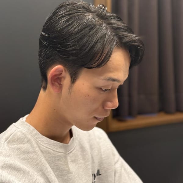 メンズ　パーマ　毛流れ　ニュアンス