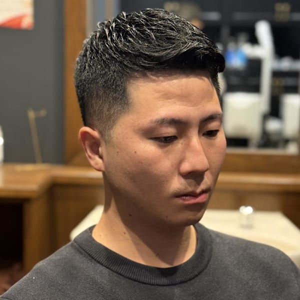 メンズ　ショート　ビジネス　刈り上げ　理容室
