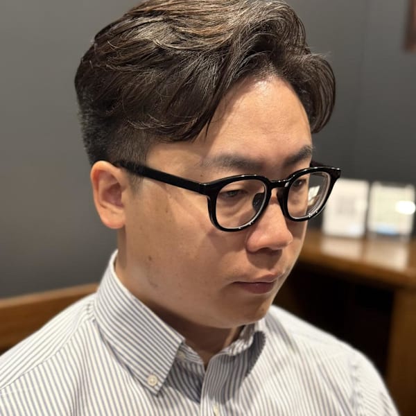 メンズ　理容室　ビジネス　シチサン　刈り上げ