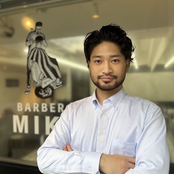 BARBER MIKI 中崎【バーバーミキ ナカザキ】のスタッフ紹介。BARBER MOLRY