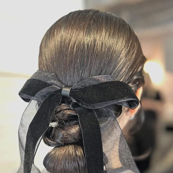 《honoka》ヘアセット/タイトシニヨン