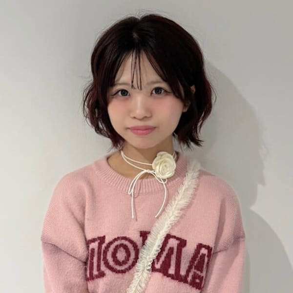 INCE HAIR 京都四条大宮店【インスヘアー】【インスヘアーキョウトシジョウオオミヤテン】のスタッフ紹介。満里奈