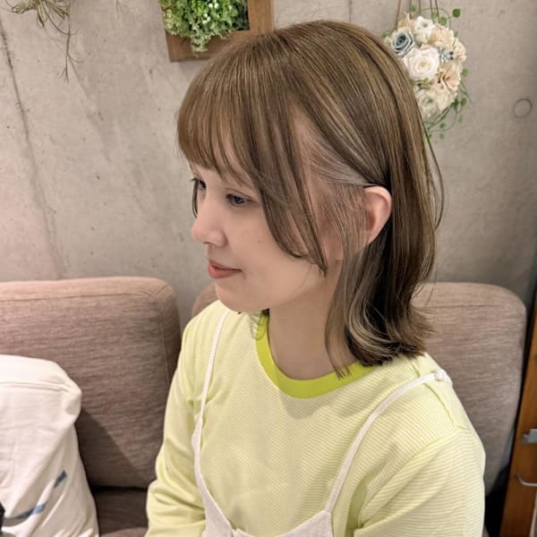 ベージュのインナーカラー|EMU international 春日部本店