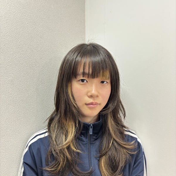 デザインカラー/レイヤーカット/ウルフカット/ハイライト