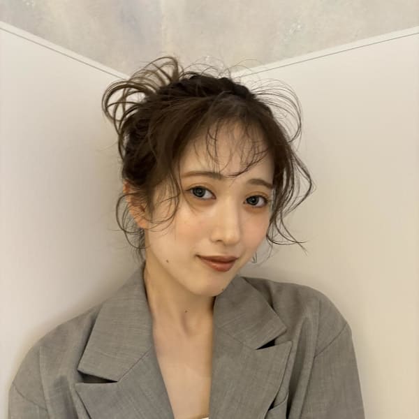 オリーブグレージュ/グレージュカラー/ハイトーンカラー/元町