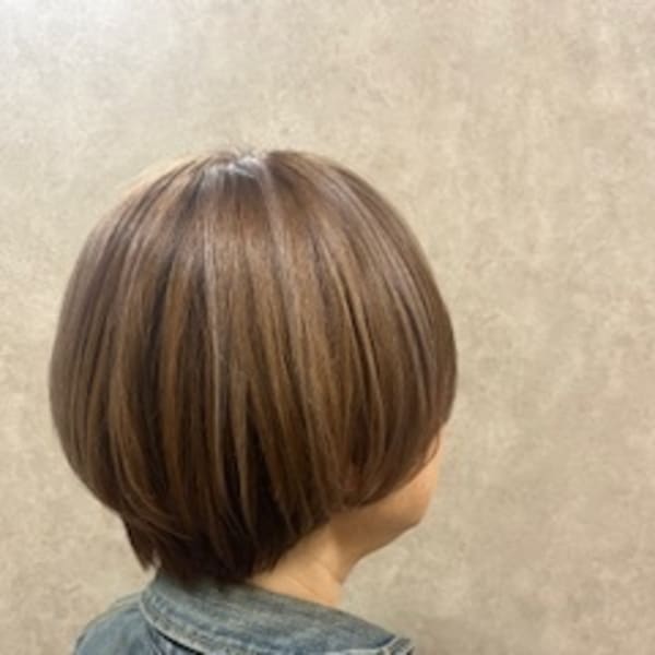 フェミニンマッシュショート