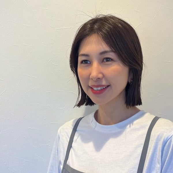 アイブロウ&まつげパーマ専門店【LUVT 北浜】マツエク/LED/眉毛【アイブロウアンドマツゲパーマセンモンテン ルブト キタハマ マツエク エルイーディー マユゲ】のスタッフ紹介。スタッフ イクコ