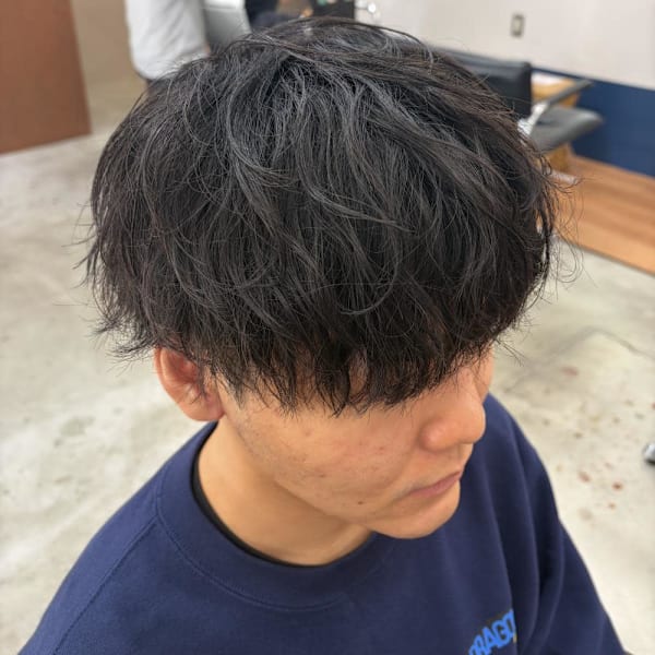 緩めシャドウパーマ|epc by F.U.N 竹ノ塚 髪質改善/ブリーチ/ハイライト【エピックバイファン】