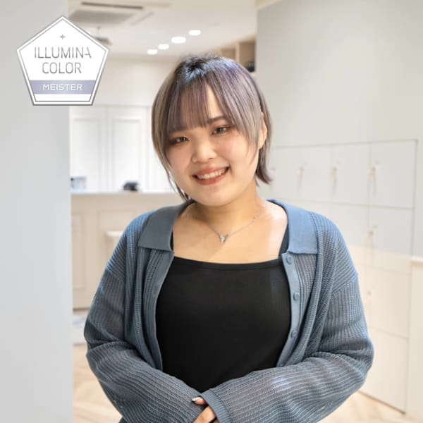 NYNY 長岡天神店【ニューヨークニューヨーク ナガオカテンジンテン】のスタッフ紹介。新居見　奈央