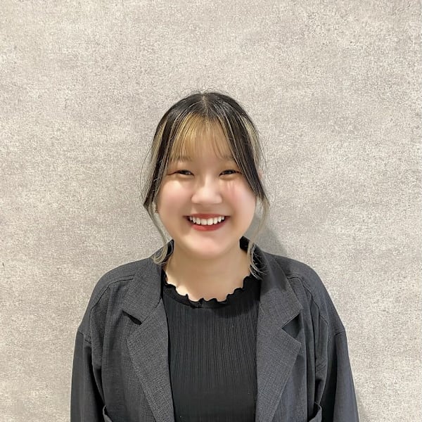 HAIR & MAKE EARTH 二俣川店【ヘアメイクアース フタマタガワテン】のスタッフ紹介。SHIORI