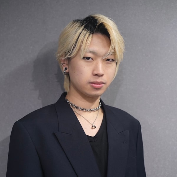 est-r.Fukuoka【福岡博多店】【エストアールフクオカ フクオカハカタテン】のスタッフ紹介。Rui