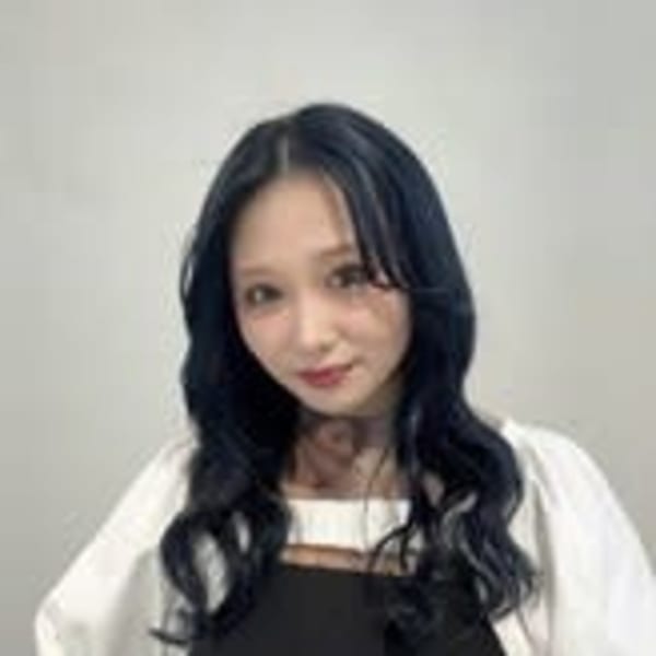 GARDEN☆NEW YORK【ガーデン　ニューヨーク】のスタッフ紹介。佐久間 晴菜