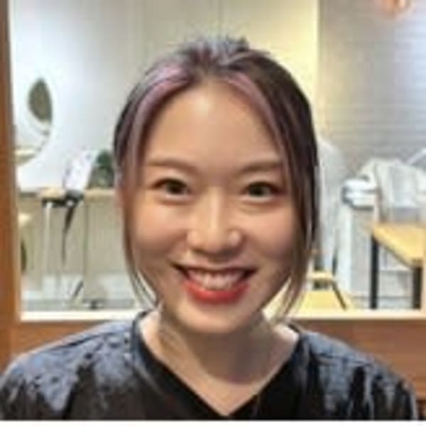 The Day 銀座 白髪ぼかし 白髪染め 髪質改善カラー【ザ デイ ギンザ シラガボカシ シラガゾメ カミシツカイゼンカラー】のスタッフ紹介。門馬 加奈