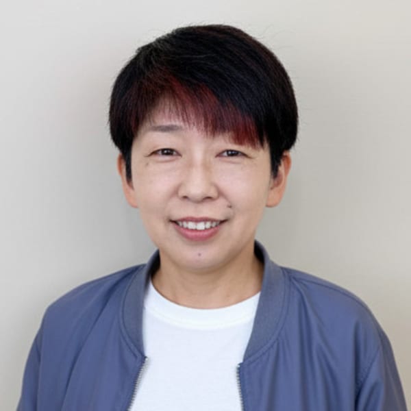 PARIS PARI 衣山店【パリスパリキヌヤマテン】のスタッフ紹介。金岡 洋子