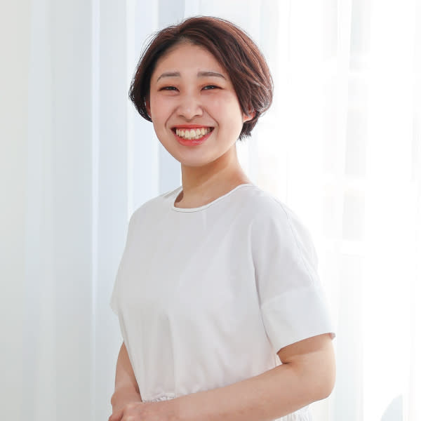 TOPHAIR Lounge 知立【トップヘアーラウンジチリュウ】のスタッフ紹介。松岡　美月