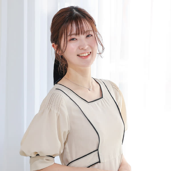 TOPHAIR Lounge 知立【トップヘアーラウンジチリュウ】のスタッフ紹介。兼松　香澄