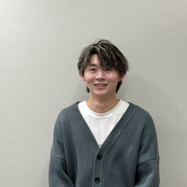 個室サロンZayn.salon (ゼイン) 髪質改善 /ダブルカラー 札幌大通【コシツサロンゼイン サロン ゼイン カミシツカイゼン ダブルカラー サッポロオオドオリ】のスタッフ紹介。加納 大翔