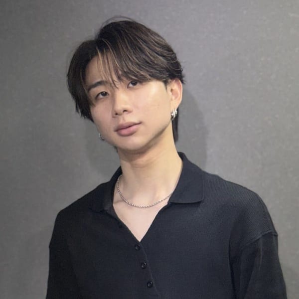 est-r.Fukuoka【福岡博多店】【エストアールフクオカ フクオカハカタテン】のスタッフ紹介。Shion