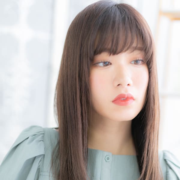 モノトーングレージュ大人かわいい小顔ロング リタッチカラー