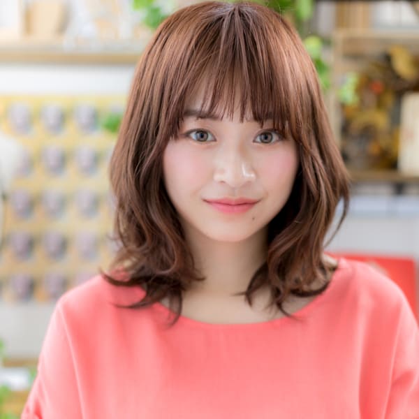 大人かわいいくせ毛風やわらかくびれミディ リタッチカラー