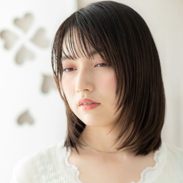 ハッシュカットウェットヘアシャギーボブレイヤー30代40代