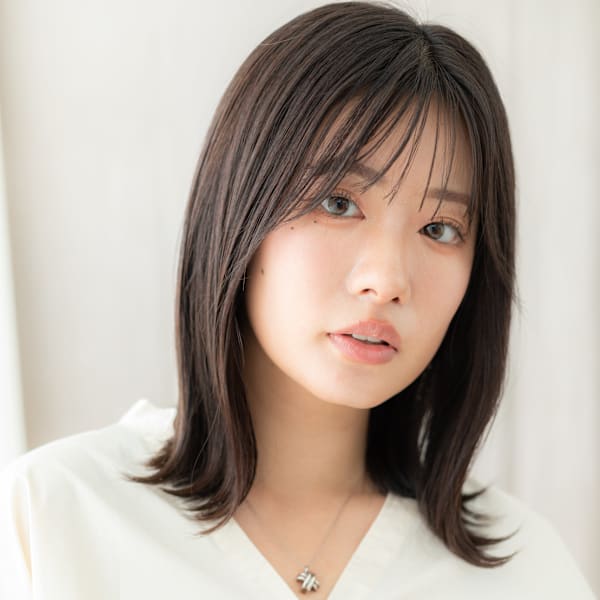 小顔ハイレイヤーウルフカット黒髪マレットヘア30代40代