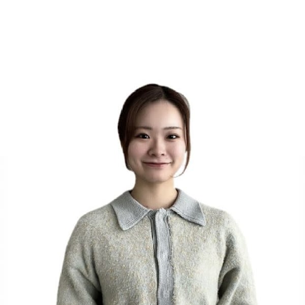 アイブロウサロン i'm 天王寺店【眉毛専門店】【アイブロウサロン アイム テンノウジテン マユゲセンモンテン】のスタッフ紹介。ユウリ 