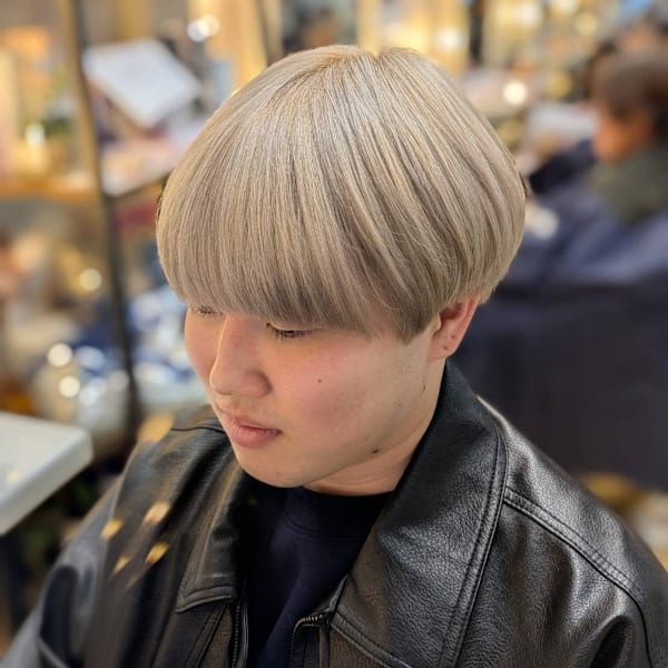 ミルクティーベージュ