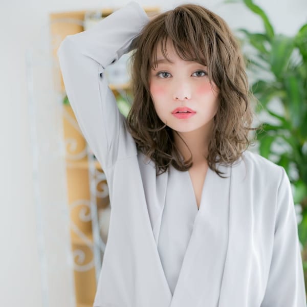 スローカラーとウルフウェーブパーマ