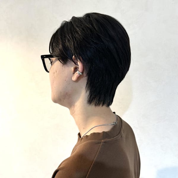 【刈り上げないメンズショート・センターパート】|egerie