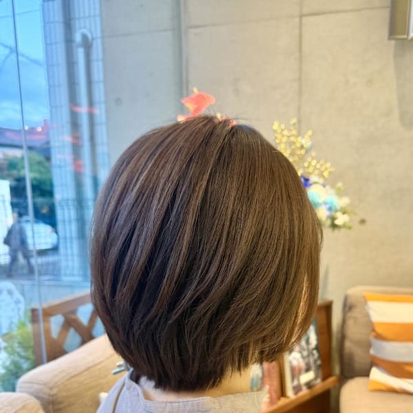 首をきれいに見せる冬の最旬ショート