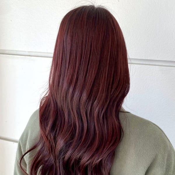 チェリーレッド ゆる巻きロング ダメージレス ブリーチ