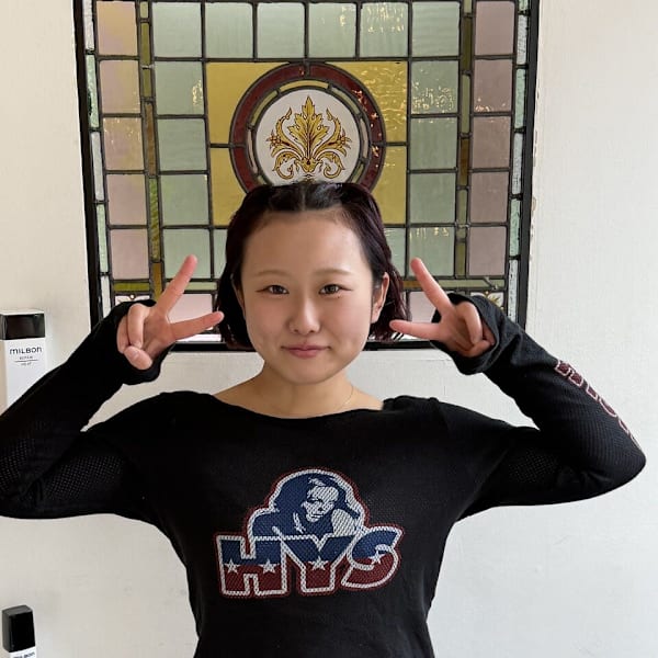 vis-a-vis 志村坂上店【ヴィザヴィ シムラサカウエテン】のスタッフ紹介。早坂 萌依