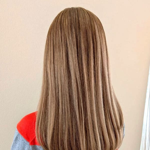 ハイトーン ベージュ 髪質改善 20代 30代 顔周りカット