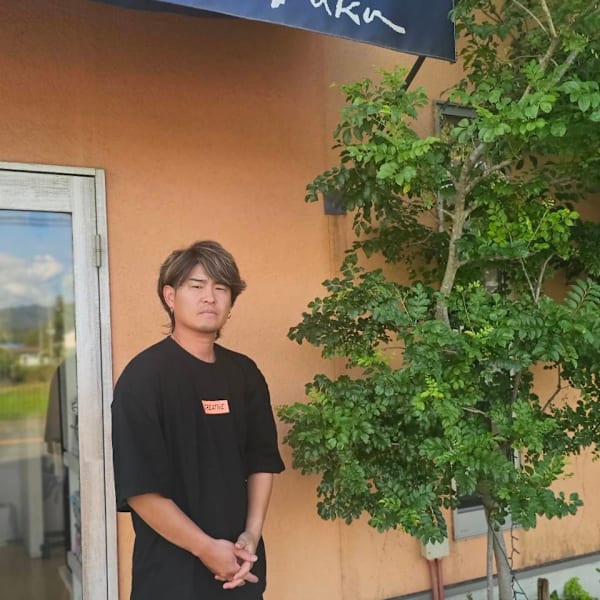 hair space fuku【ヘアースペースフク】のスタッフ紹介。辻本 徹矢