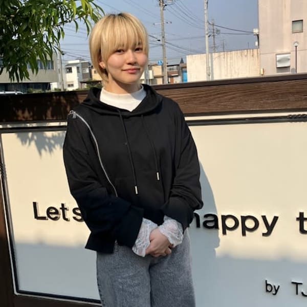 TJ天気予報 3コ 豊明店【ティジェイテンキヨホウ サンコ トヨアケテン】のスタッフ紹介。角田 楓