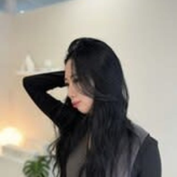 髪質改善専門店 fee 北千住店【カミシツカイゼンセンモンテン フィー キタセンジュテン】のスタッフ紹介。盛田 くるみ