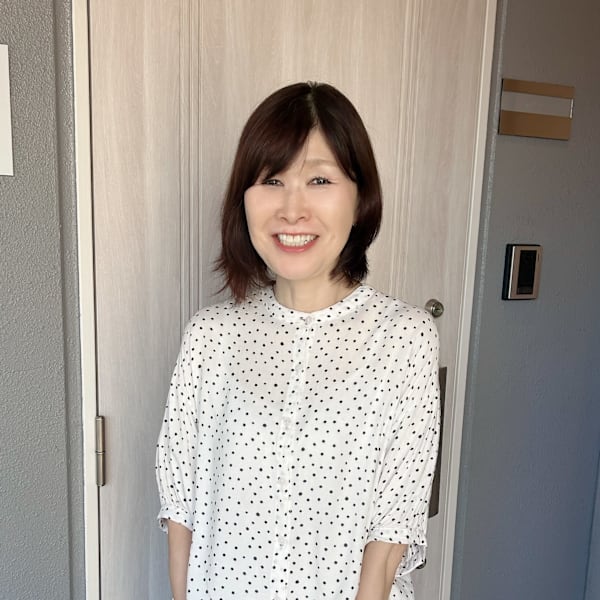 Pur hair【ピュールヘアー】のスタッフ紹介。大橋朝美