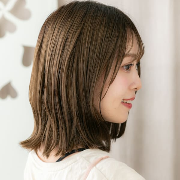 くびれミディアム小顔マレットヘアウルフボブディ20代30代