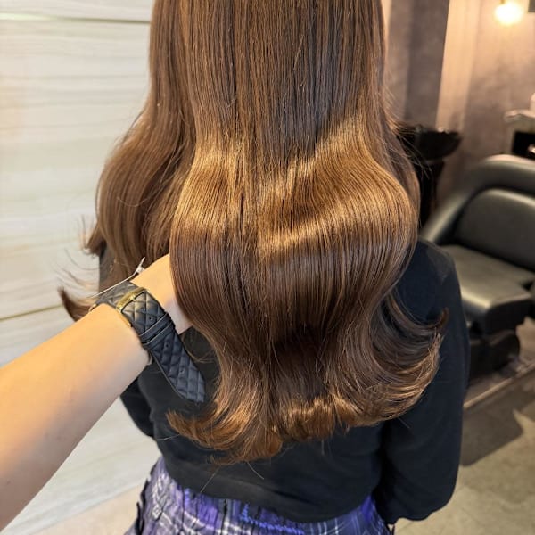 《高橋亜美》ブラウンベージュ/ブリーチカラー/大宮|elu by lovis