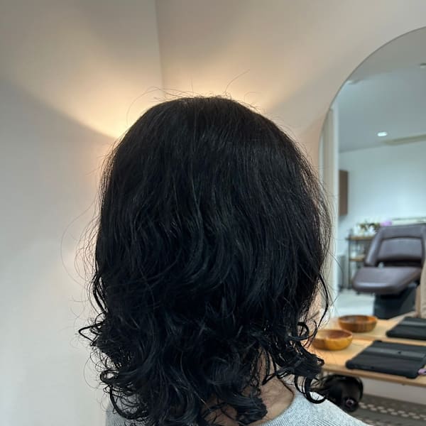 くせ毛活かしカット/パーマ風スタイル/ローレイヤーカット