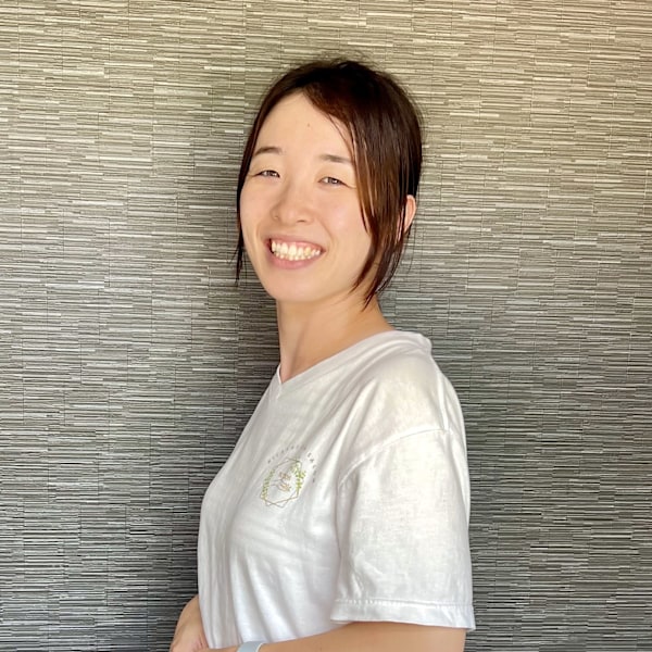 リラクゼーションサロンるぽ ～repos～ 【もみほぐし｜リンパドレナージュ｜脱毛｜毛穴洗浄】【リラクゼーションサロンルポ モミホグシ リンパドレナージュ ダツモウ ケアナセンジョウ】のスタッフ紹介。オザワ ナオコ