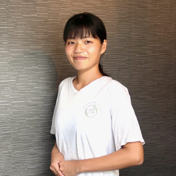 リラクゼーションサロンるぽ ～repos～ 【もみほぐし｜リンパドレナージュ｜脱毛｜毛穴洗浄】【リラクゼーションサロンルポ モミホグシ リンパドレナージュ ダツモウ ケアナセンジョウ】のスタッフ紹介。ムラカワ チホ