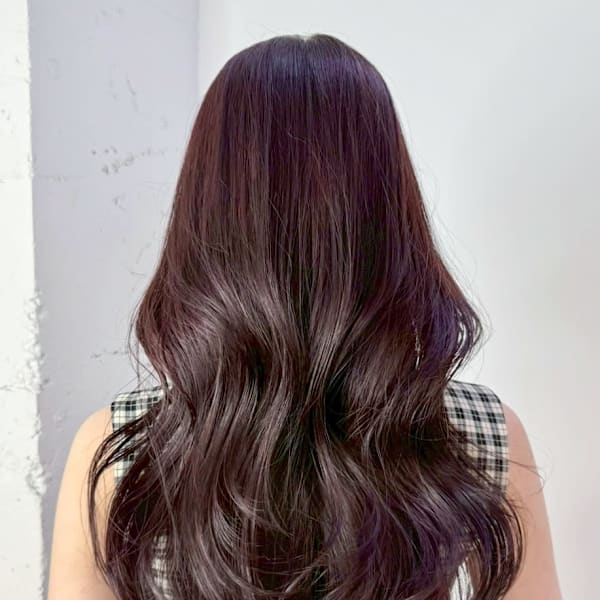 ロング暗めカラーおくれ毛_ba567021|IT by ALBUM 藤沢店【アイティー バイ アルバム】
